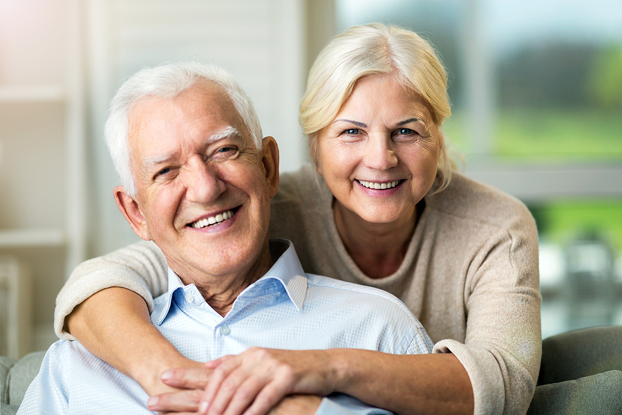 HOW GETTING OLDER AFFECTS DENTAL HEALTH