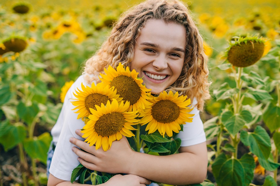 CARING FOR SMILES: DENTAL CARE WITH AUTOIMMUNE DISEASES